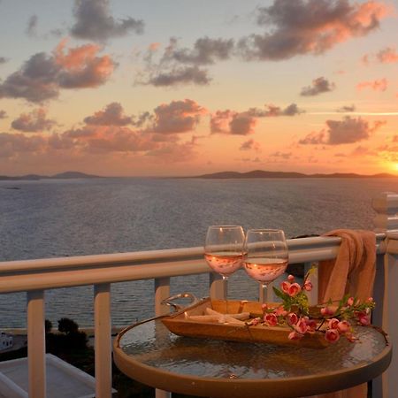 Amelie Suites Agios Stefanos  Exterior foto