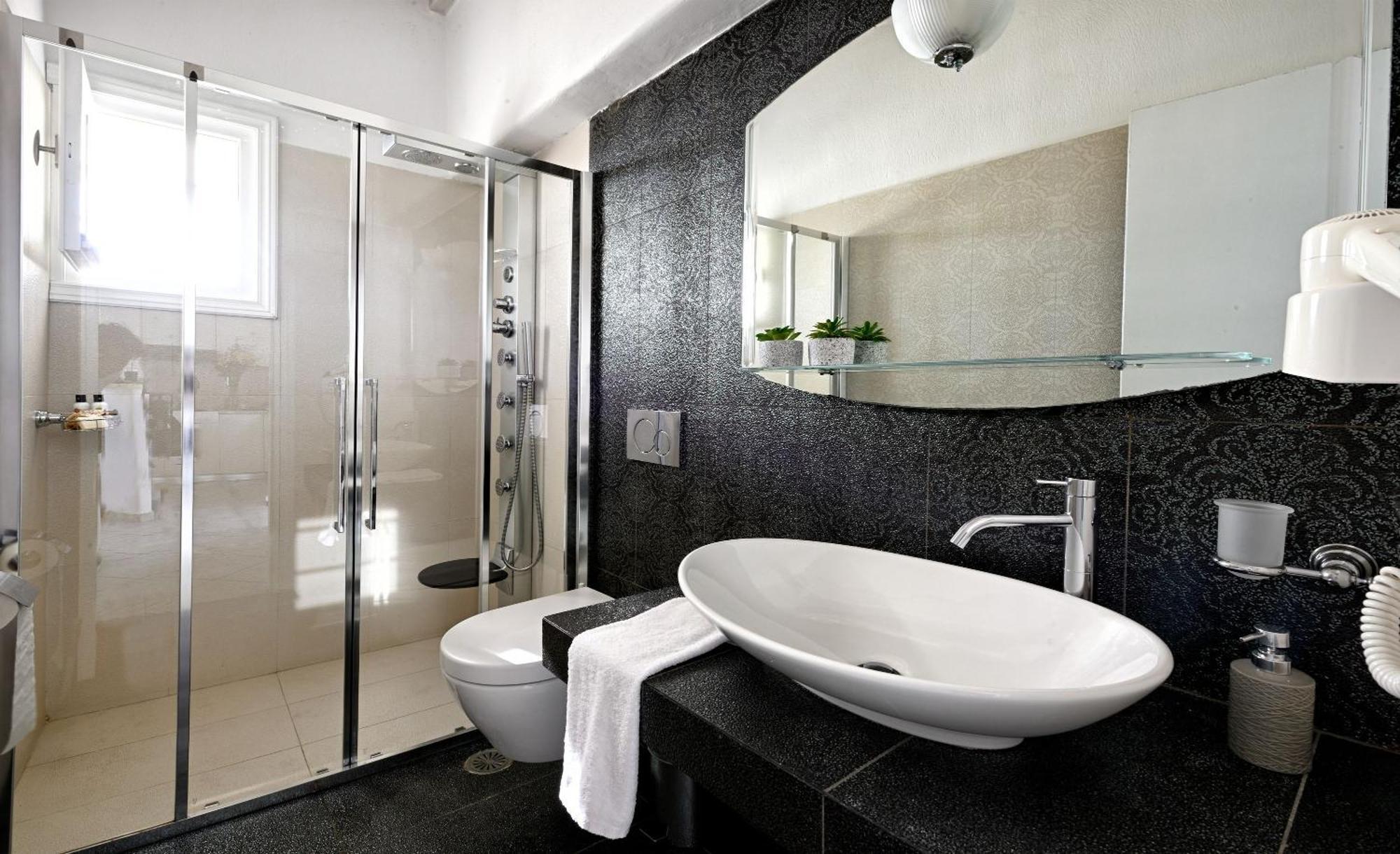 Amelie Suites Agios Stefanos  Exterior foto