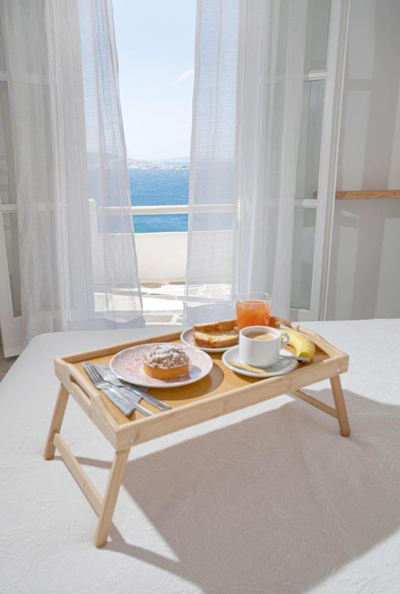 Amelie Suites Agios Stefanos  Exterior foto