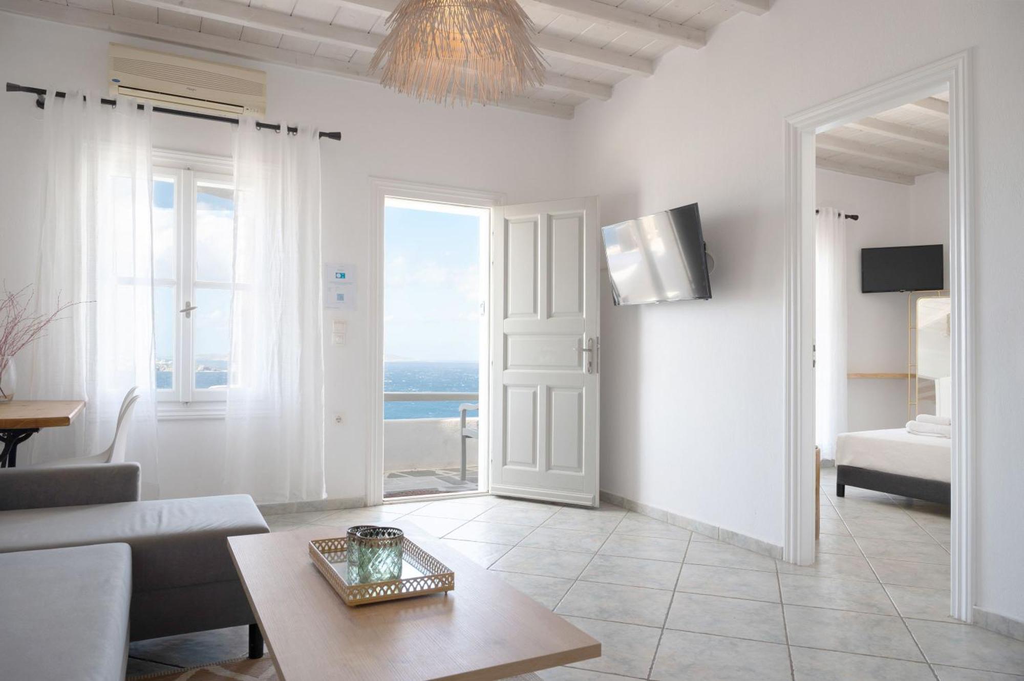 Amelie Suites Agios Stefanos  Exterior foto