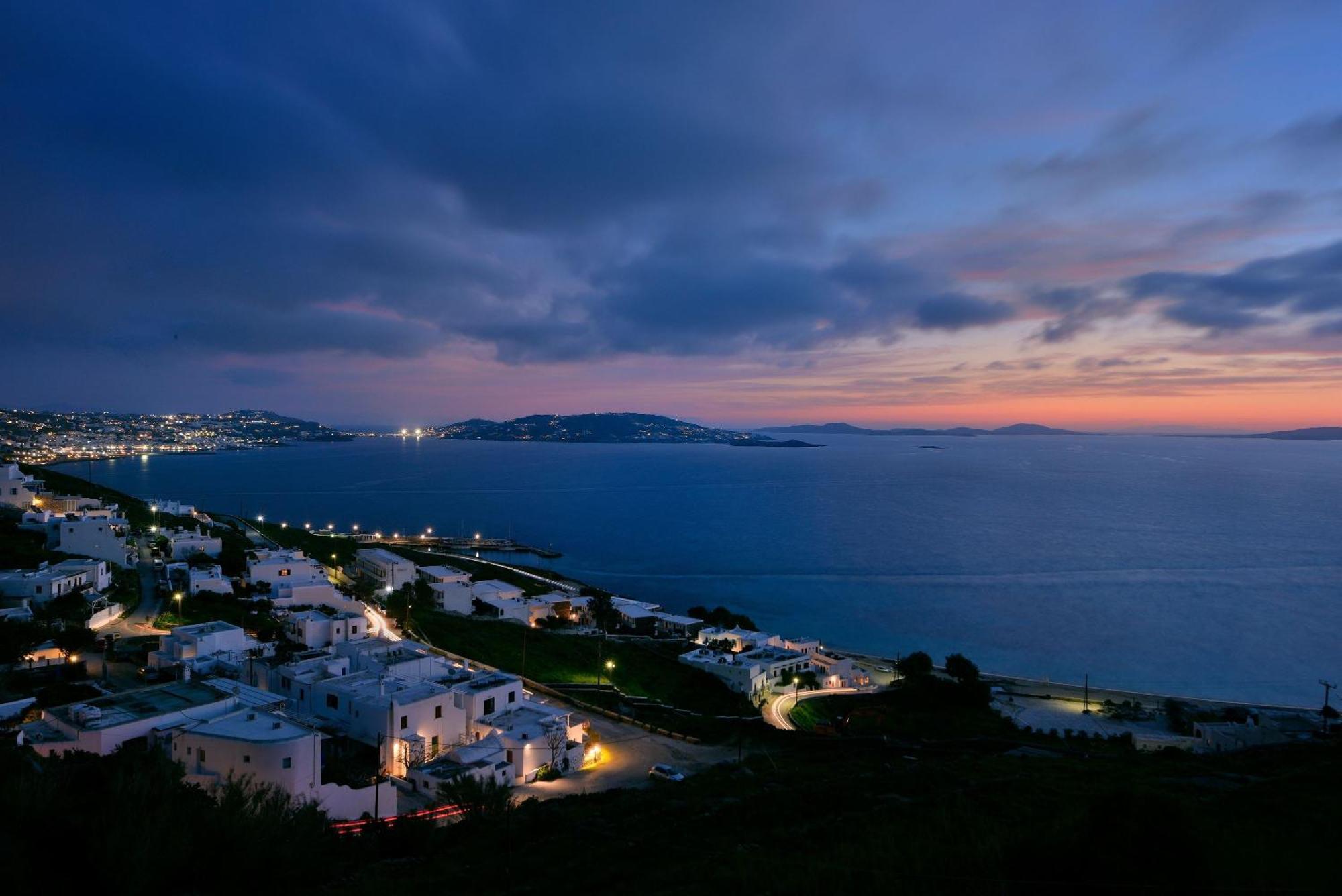 Amelie Suites Agios Stefanos  Exterior foto