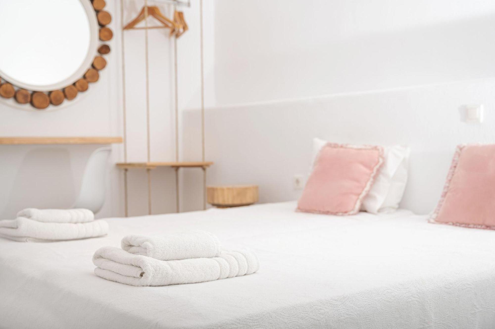 Amelie Suites Agios Stefanos  Exterior foto