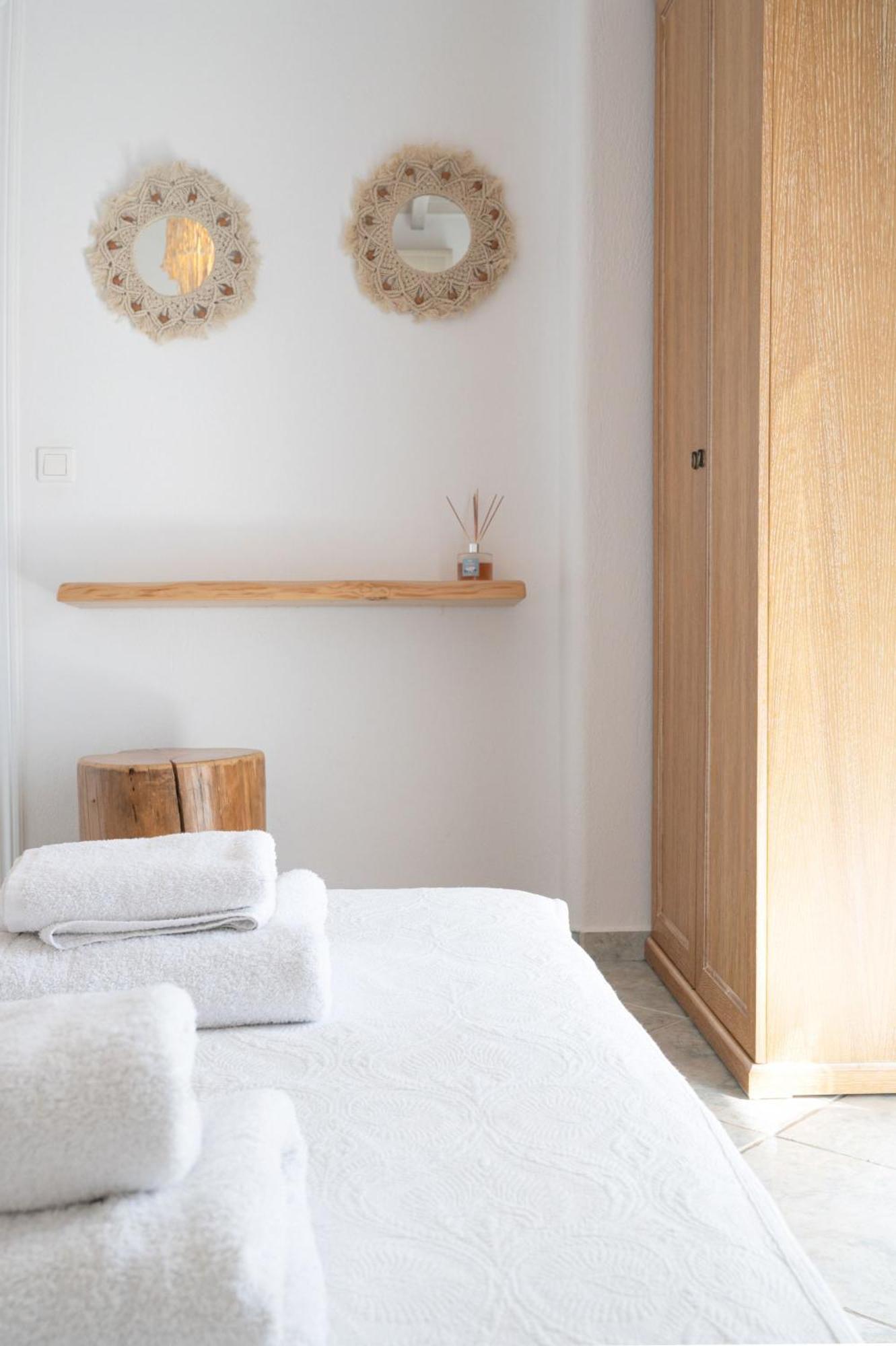 Amelie Suites Agios Stefanos  Exterior foto