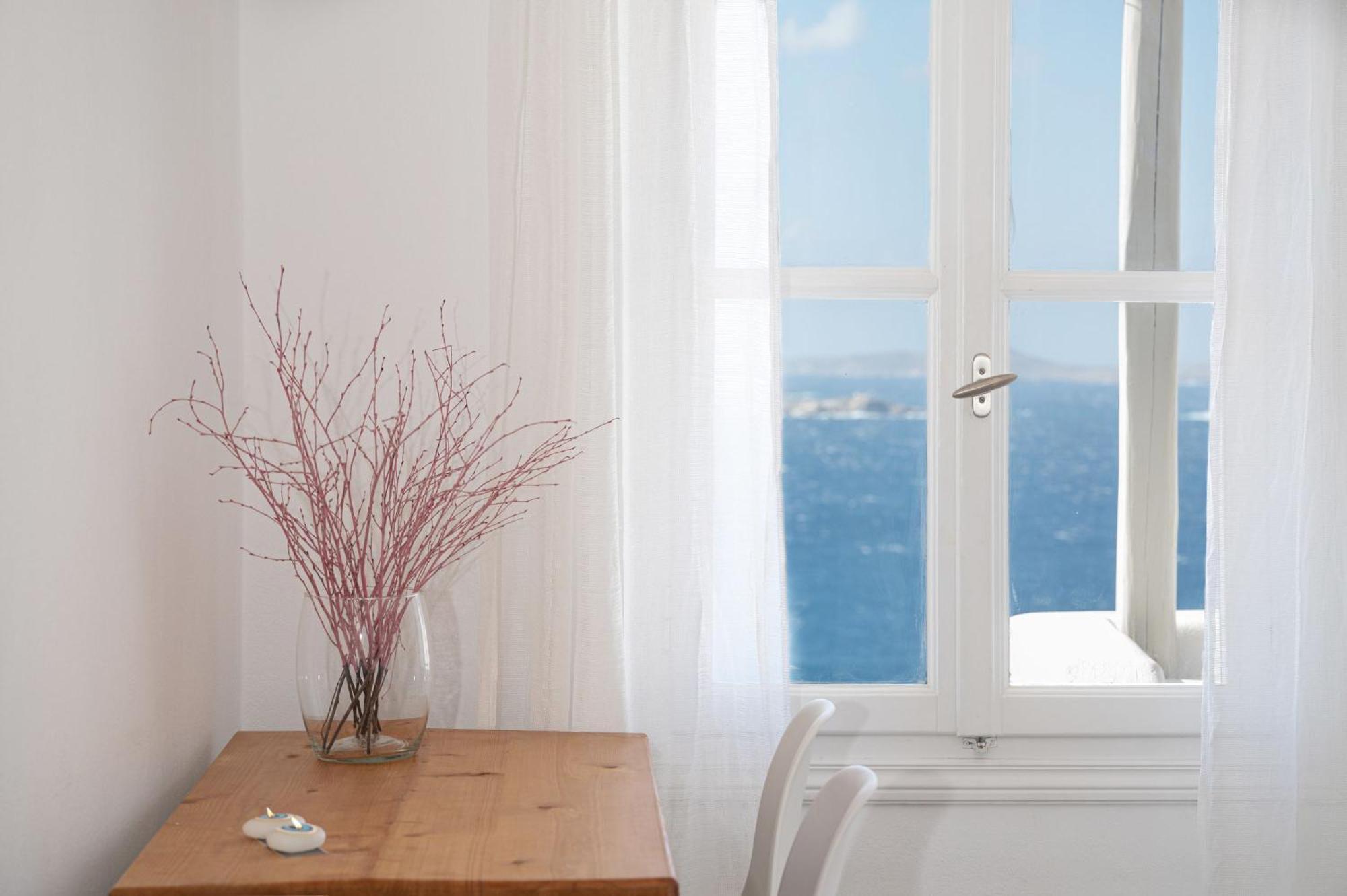 Amelie Suites Agios Stefanos  Exterior foto